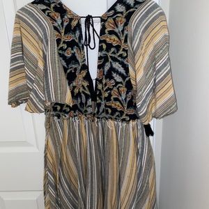 Free people tunic WITH POCKETS